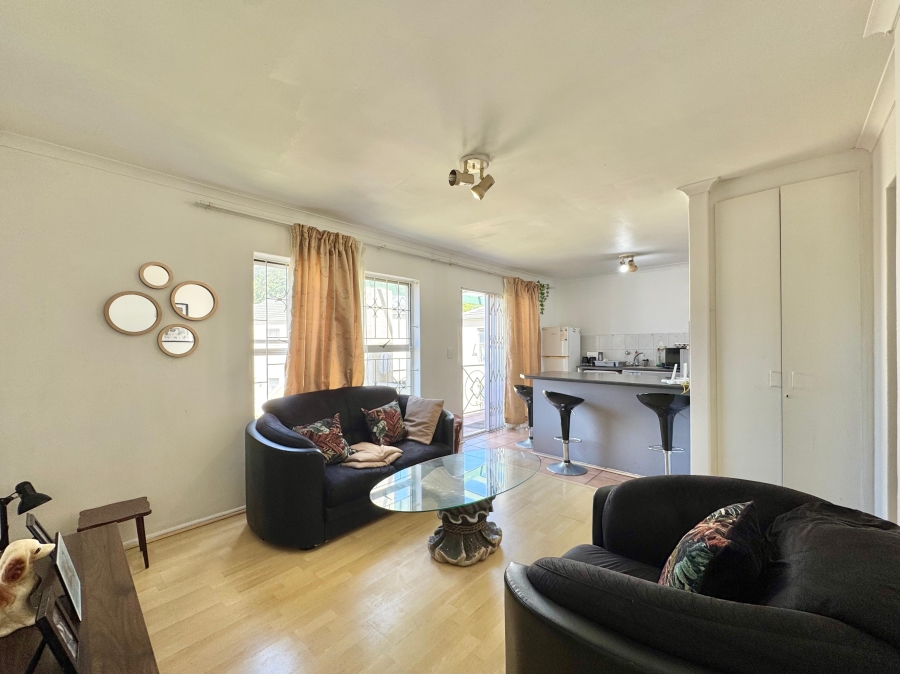 2 Bedroom Property for Sale in Kenilworth Western Cape